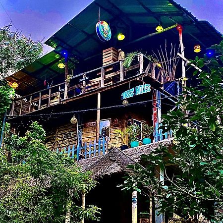 אלה Hostal Tree House מראה חיצוני תמונה