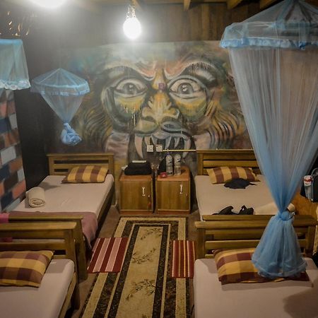 אלה Hostal Tree House מראה חיצוני תמונה