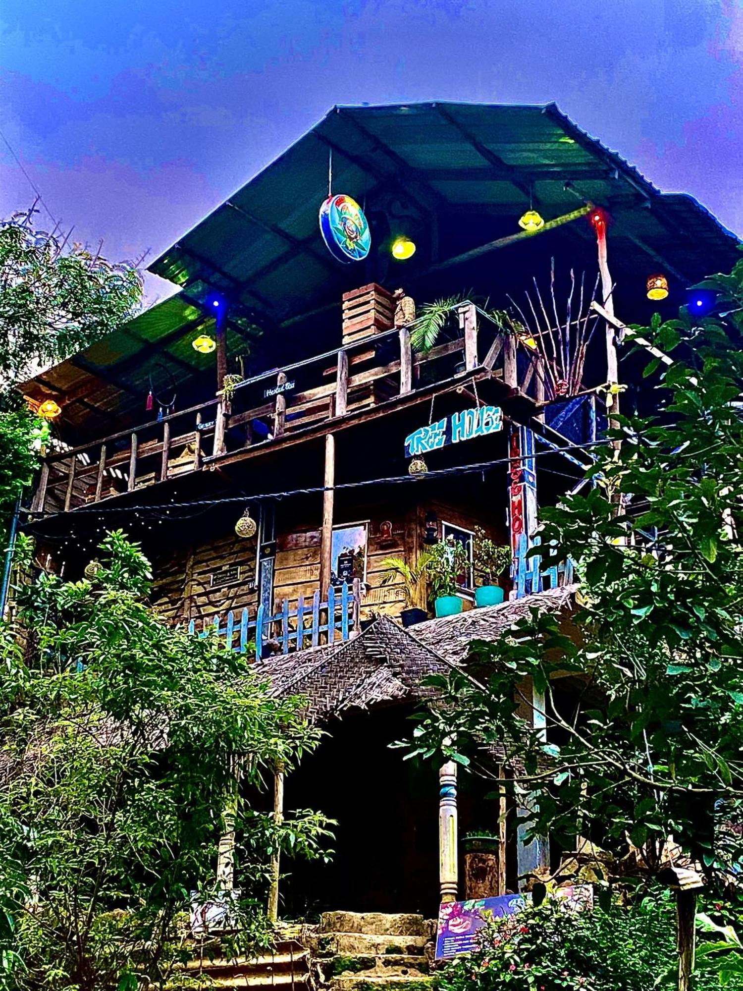 אלה Hostal Tree House מראה חיצוני תמונה