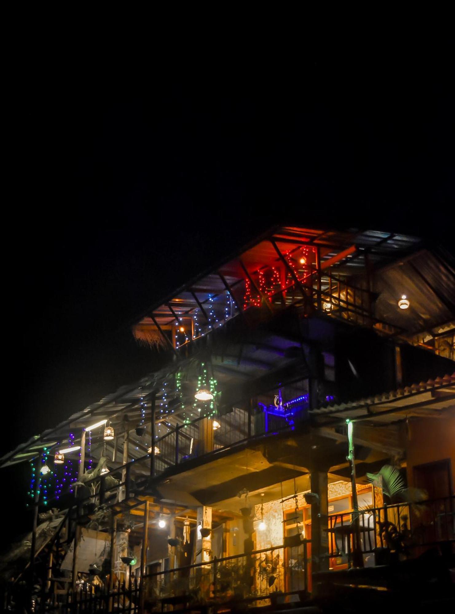 אלה Hostal Tree House מראה חיצוני תמונה